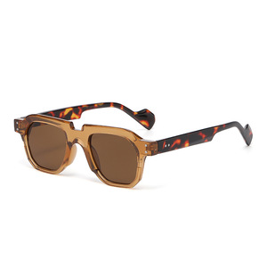 Gafas de Sol de Moda con Degradado, para Hombre y Mujer, Versátiles, Retro, de Verano, con Protección UV400, Montura Cuadrada Completa de PC, Anti-UV, Cómodas, Venta al Por Mayor - Product Image 5