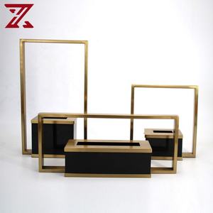 Caja de almacenamiento de aleación neoclásica nórdica, decoración de hierro para artesanías, armario de vino, <span class=keywords><strong>arte</strong></span> moderno, decoración suave para el hogar - Product Image 1