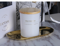 Bougie de cire de soja parfumée de luxe de l'usine Yixin Halloween/pot en verre de Noël avec couvercle en bois boîte-cadeau haut de gamme