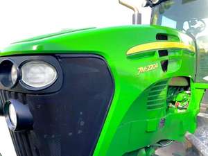 Tractor agrícola de alta calidad 7M-2204 140HP con precio de fábrica - Product Image 4