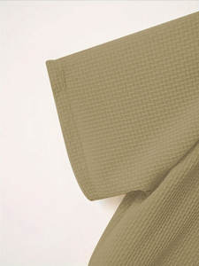 Polo respirant en tissage gaufré-Matériau doux et extensible pour un confort toute la journée, idéal pour le sport, le bureau décontracté - Product Image 5