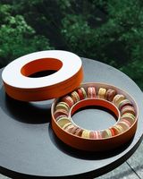Boîte Cadeau Cylindrique Personnalisée en Carton de Luxe avec Impression sur Papier Artistique et Dorure à Chaud pour Chocolats, Biscuits, Pâtisseries et Macarons avec Séparateur
