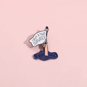 Corro un apretado naufragio bandera esmalte pines mochila Ropa Decoración broches creativo Metal solapa insignia regalo para niños amigos - Product Image 2