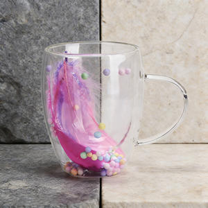 Tasse à café en verre avec plume colorée à l'intérieur, idéale pour le cappuccino, le <span class=keywords><strong>latte</strong></span> et autres boissons – Vente en gros - Product Image 2