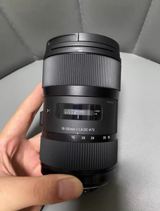 เลนส์ซูมมือสองสำหรับใช้งานทั่วไป — 18-35 f/1.8 Art F ประหยัดกว่าของใหม่ พร้อมฮูด + ฝาปิดเลนส์ + กระเป๋า พร้อมใช้งานถ่ายภาพ! - Product Image 1