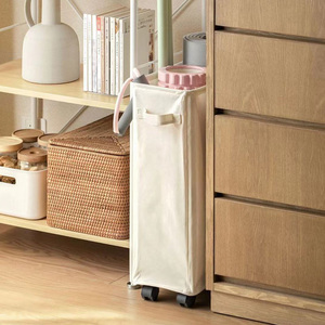 Cesto <span class=keywords><strong>Portabiancheria</strong></span> Alto e Stretto da 70L, 27.5 Pollici, Beige, con Ruote, Pieghevole e <span class=keywords><strong>Salvaspazio</strong></span> - Product Image 4