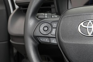 Toyo-ta Coro-lla <span class=keywords><strong>Cross</strong></span> Essence/Hybride 1.5t SUV <span class=keywords><strong>S</strong></span>-CVT Haute Performance avec Direction Gauche Carburant Électrique Nouvelles Voitures d'occasion Exportées - Product Image 6