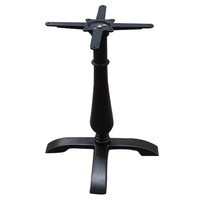 Socle de table en fonte noir sable, colonne plate, cambré, quatre pieds