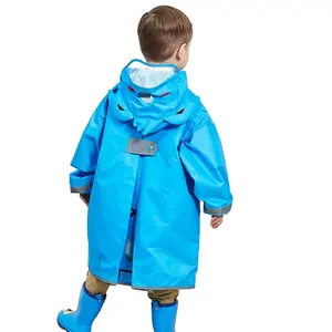 Çevre dostu çocuk moda uzun yağmurluk yağmur panço ile okul çantası
