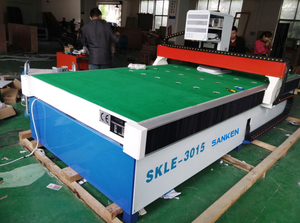 เครื่องแกะสลักคริสตัลแก้วด้วยเลเซอร์รุ่นใหม่ปี 2025 พร้อมมอเตอร์ PLC ปั๊ม เกียร์ กล่องเกียร์ และระบบแกะสลักเลเซอร์ 3 มิติภายใน ในราคาที่คุ้มค่า - Product Image 2