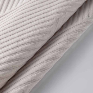 Design géométrique Jacquard <span class=keywords><strong>Jersey</strong></span> Tissu 350gsm Heavy Weight Poly <span class=keywords><strong>Viscose</strong></span> Stretch <span class=keywords><strong>100</strong></span>% Polyester Girls Overcoat Warp for Cars - Product Image 3