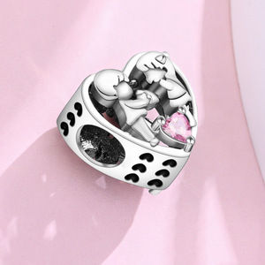 White copper <b>bead</b> <b>bracelet</b> - Heart-shaped isolation <b>bead</b> pendant, a personalized accessory suitable for both men and women - Product Image 2