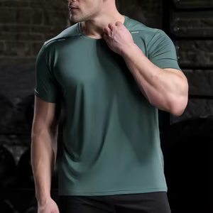 T-shirt Fitness <span class=keywords><strong>da</strong></span> <span class=keywords><strong>uomo</strong></span> in poliestere Spandex <span class=keywords><strong>su</strong></span> <span class=keywords><strong>misura</strong></span> per Jogging <span class=keywords><strong>camicie</strong></span> sportive ad asciugatura rapida abbigliamento <span class=keywords><strong>da</strong></span> palestra a maniche corte stampato in bianco - Product Image 4
