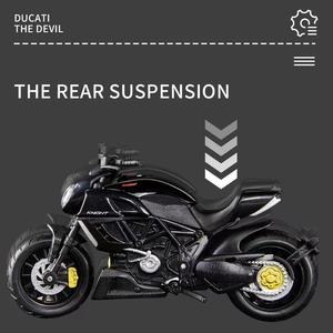 Patinete de aleación <span class=keywords><strong>Ducati</strong></span> The Devil a escala <span class=keywords><strong>1</strong></span>/<span class=keywords><strong>18</strong></span> para niños, bicicleta deportiva, juguetes para niños, simulación de vehículos de motocicleta, modelo de carreras, regalo para niños - Product Image 3