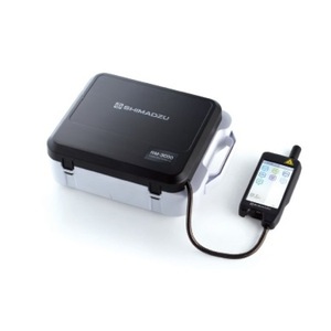 Spectromètre Raman laser portatif Shimadzu RM-3000 pour l'analyse et la recherche moléculaires - Product Image 1