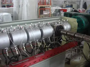 पुनश्च फोम फास्ट फूड बॉक्स बनाने Extruder कंटेनर बनाने की मशीन