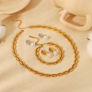 Conjunto de joyas de lujo del Medio Oriente en oro con concha blanca, ágata negra y circonita cúbica (collar ras de cou) - Product Image 3