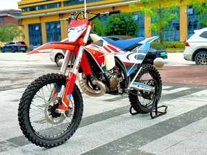 Moto standard EU Hengjian S7-MT250, moto à deux temps monocylindre avec phares d'origine - Product Image 4