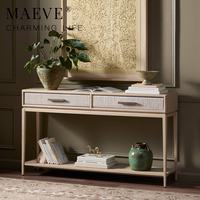 Table console de luxe en bois massif au design polyvalent et minimaliste, finition artisanale durable pour salon et foyer
