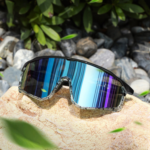Vente en gros <span class=keywords><strong>de</strong></span> lunettes <span class=keywords><strong>de</strong></span> <span class=keywords><strong>sport</strong></span> confortables coupe-vent et anti-poussière lunettes <span class=keywords><strong>de</strong></span> soleil <span class=keywords><strong>de</strong></span> cyclisme en plein air à la mode pour adultes - Product Image 2