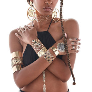 Nouveauté très demandée : Tatouages temporaires imperméables pour femmes, motifs chaîne, <span class=keywords><strong>bijoux</strong></span>, art corporel, doré, argenté, pailleté - Product Image 6