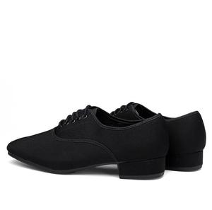 Chaussures de danse modernes pour hommes avec semelle en caoutchouc Chaussures de danse latine de salon en tissu Oxford pour la danse extérieure et intérieure - Product Image 3