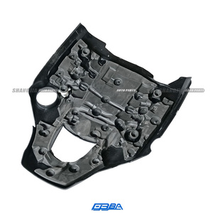 ระบบเครื่องยนต์รถยนต์ วัสดุแท้ ชิ้นส่วนป้องกันเครื่องยนต์ด้านบน สำหรับมาเซราติ ควอตโตรปอร์เต้ กิบลี OE 670007696 - Product Image 4