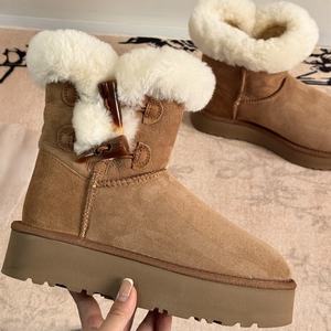 Botas de nieve de plataforma antideslizantes de lujo, de piel de oveja, marca Uggs, hechas a medida, de alta calidad original, para damas, botas de invierno. - Product Image 4
