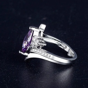 Bague en cristal pavé géométrique de la ligne Marquise pour femmes, accessoires de mode modernes pour un usage quotidien - Product Image 3