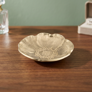 Assiette décorative en métal en forme de fleur, motif végétal gravé à la main, design traditionnel chinois - Product Image 3