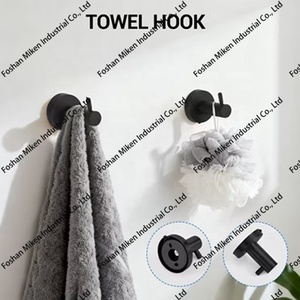 Set di 6 Accessori per il Bagno: Porta Asciugamani, Porta Carta Igienica, Ganci per Accappatoio - Product Image 5