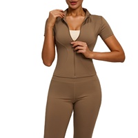Nouvel ensemble 2 pièces de sport respirant et très élastique de style européen et américain, couleur unie, coupe ajustée pour femme