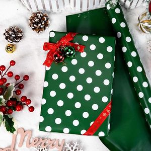 Papel de regalo clásico navideño verde, papel de embalaje reversible con puntos verdes y blancos, papel de regalo personalizado. - Product Image 1