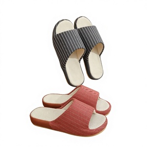 Nouvelles pantoufles ouvertes pour hommes, style printemps/automne, antidérapantes, désodorisantes, imperméables, respirantes, en tissu absorbant la transpiration, pour la maison - Product Image 1