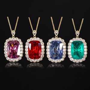 Collier pendentif en zircon coloré plaqué or cuivre, serti clos, 20*28mm, tendance et écologique, pour femme, usage quotidien, vente en gros - Product Image 3
