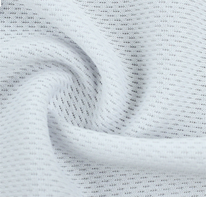Hot Bán 100% <span class=keywords><strong>Polyester</strong></span> Bird's-Eye Lưới Thể Thao Nệm Vải Nhanh Chóng Làm Khô Thoáng Khí Dệt Kim Vải Cho Cô Gái Hàng May Mặc - Product Image 1