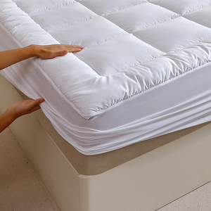Protector de colchón acolchado, color blanco/gris oscuro, 100% poliéster, 360GSM, <span class=keywords><strong>con</strong></span> falda de cama de 43cm, 1 unidad - Product Image 2
