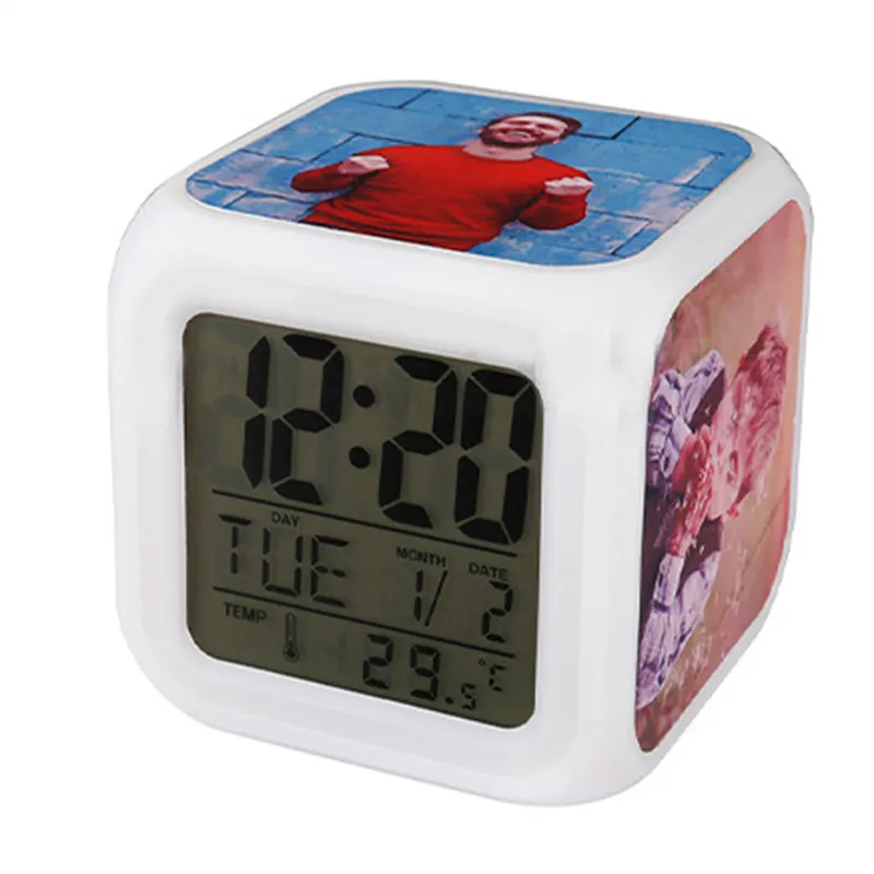 Horloge de bureau numérique à Sublimation personnalisée, lumière colorée, chargeur sans fil Led, alarme avec calendrier, réveil