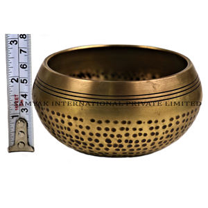 ชามร้องเพลงทิเบตที่ขายดีที่สุดสไตล์ศาสนาบรอนซ์แบบค้อนเต็มรูปแบบสำหรับการทำสมาธิโยคะโลหะการรักษาด้วยเสียงของที่ระลึก - Product Image 3