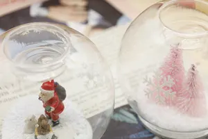 Produk baru buatan tangan kaca salju bola kaca Natal dekorasi meja hadiah ulang tahun anak