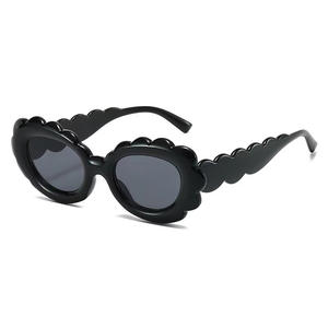 Lunettes de soleil pour enfants multicolores, monture intégrale en PC, légères, anti-radiation UV400, confortables, durables, motif tournesols mignon, logo personnalisé - Product Image 1