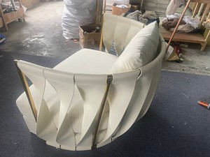 <span class=keywords><strong>Fauteuil</strong></span> d'appoint de luxe en cuir blanc avec cadre doré, dossier en treillis moderne, pour hôtel de luxe, hall d'accueil, sièges de réception - Product Image 2