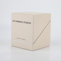 Construction en carton recyclable avec impression de logo personnalisé soutenant des objectifs écologiques pour les bougies et les fleurs