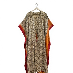 Robe Kaftan Longue en Soie 100% Broderie Florale Vintage, Style Bohème, Faite à la Main, Imprimée, Col en V, Manches Courtes, avec Pompons - Product Image 2