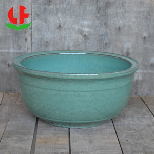 Pot de fleur en céramique rond de cylindre de couleur Morandi de couleur rouge au détail - Product Image 3