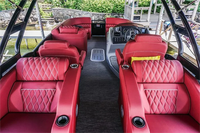 Nouveau bateau ponton sportif au design moderne en fibre de verre noir et rouge avec moteur hors-bord de 90 CV pour la pêche et les loisirs en famille