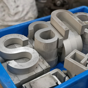 Letras 3D de Aluminio, Forma Personalizada, Letrero Publicitario Duradero para Montar en la Pared - Product Image 3