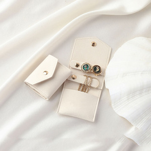 Estuche de Joyería de Viaje Mini, Ligero, Ecológico, de Cuero PU Premium de Lujo, con Logotipo Personalizado, para Regalo - Product Image 1