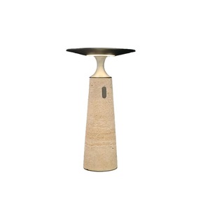Lampe de table LED Wuji Life rechargeable à commande tactile pour une utilisation à la maison et en extérieur - Product Image 5