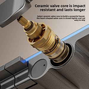 Nouvelle arrivée 2025 Ensemble de <span class=keywords><strong>douche</strong></span> à effet <span class=keywords><strong>pluie</strong></span> à poignée unique avec <span class=keywords><strong>ciel</strong></span> étoilé brossé avec noyau de valve en céramique et jet doux Affichage numérique - Product Image 3